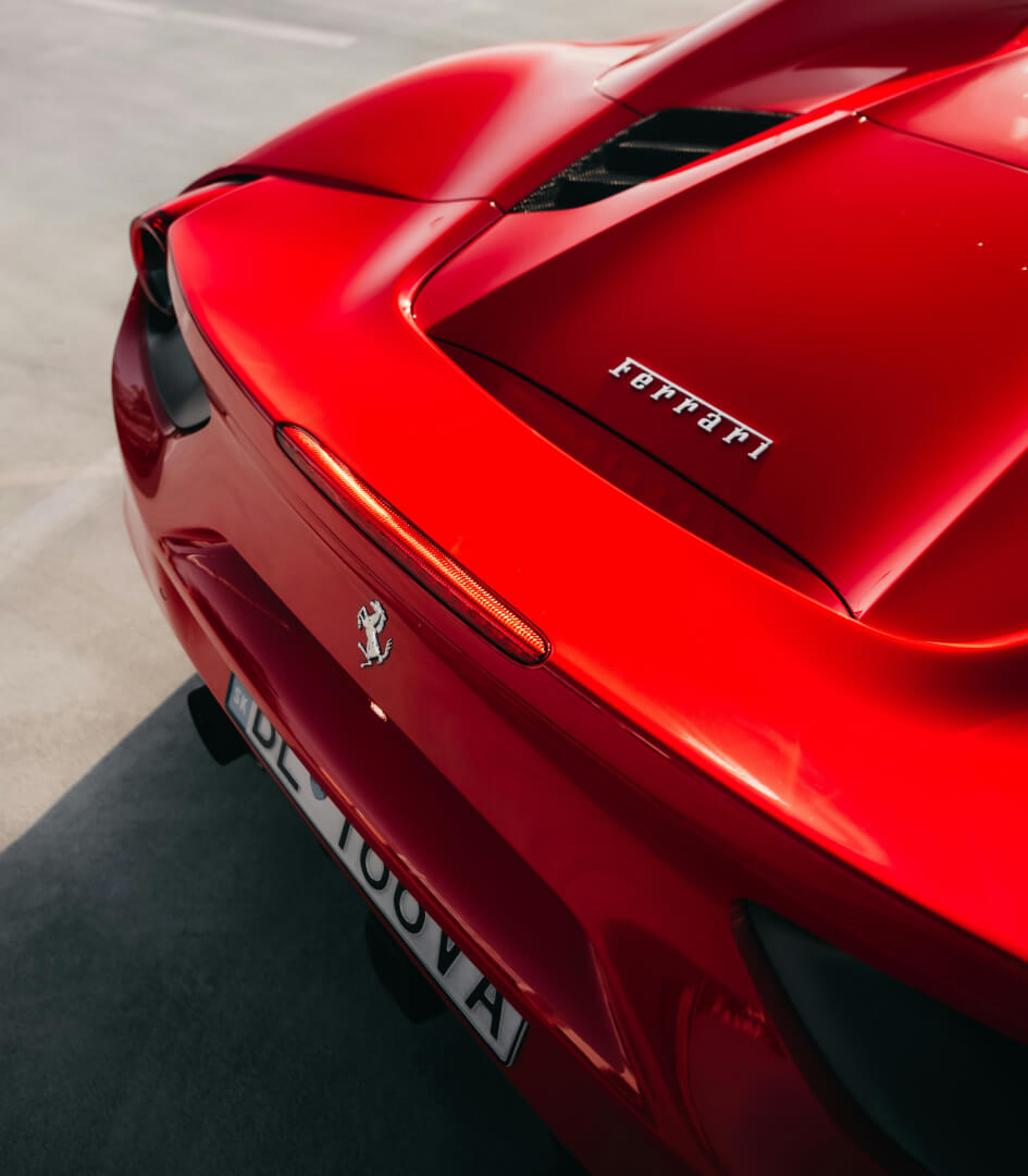 Ferrari rouge - Selection exigeante